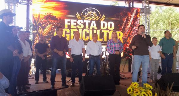 Grande Sucesso: Torneios, almoço com mais de 80 “costelões” e show musical marcaram a Festa do Agricultor em Farol